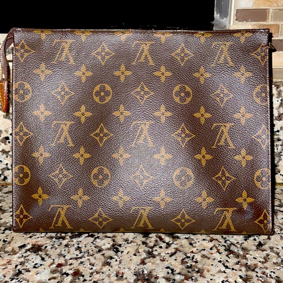 Louis Vuitton Handbags - COPY - Authentic Louis Vuitton Hand Bag!! 😎🔥